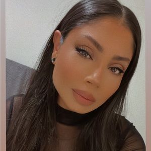 Meet your Posher, Yashira